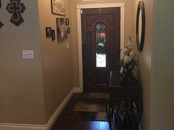 3rd image of 911 Suncrest Dr