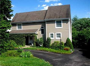 1st image of 523 Abington Dr