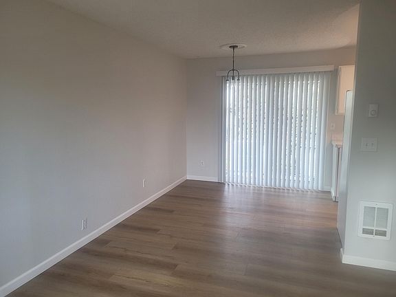 4th image of 13500 NE 18th St #4