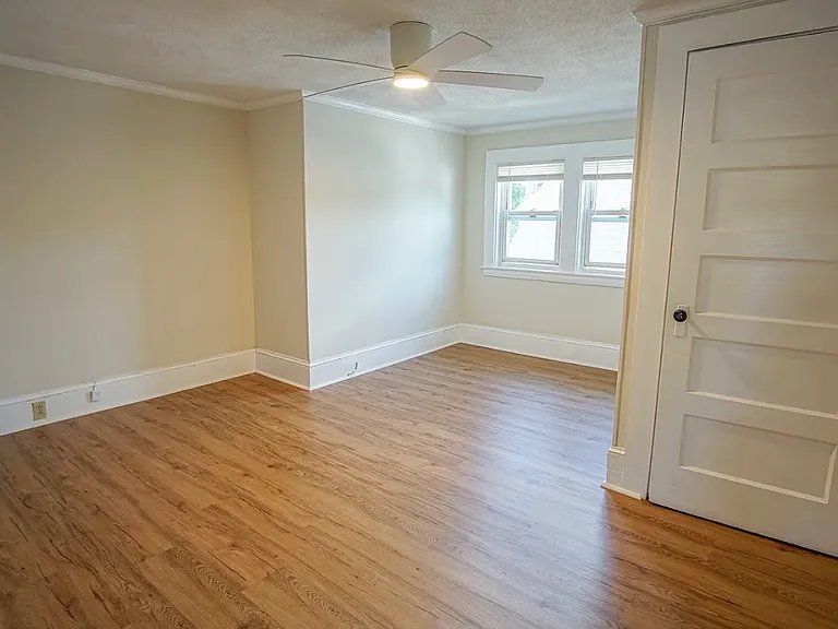 38 Emerson St — Photo 3