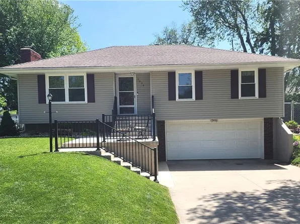 3034 Dover St, Saint Joseph, MO 64506