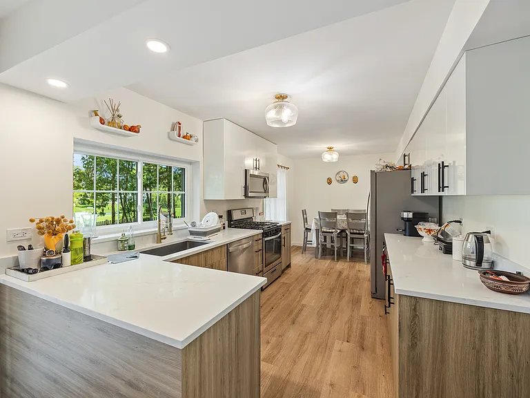 1305 S Paddock Dr — Photo 4