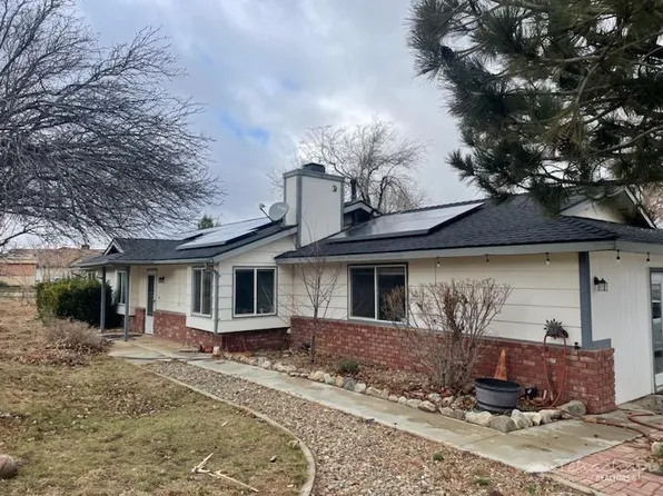 18401 N Modoc St, Tehachapi, CA 93561