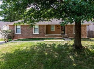 1117 NE Barnes Dr, Lees Summit, MO 64086
