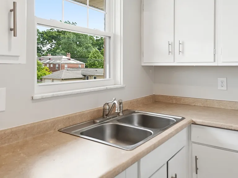 1545 King Ave #D — Photo 14