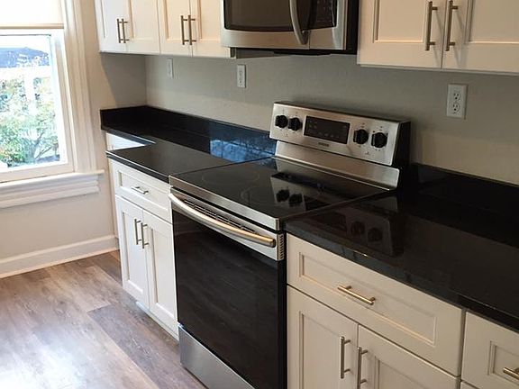 4th image of 624 Boissevain Ave #2