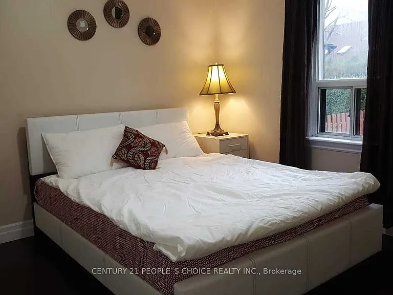 186 Maurice Dr — Photo 10