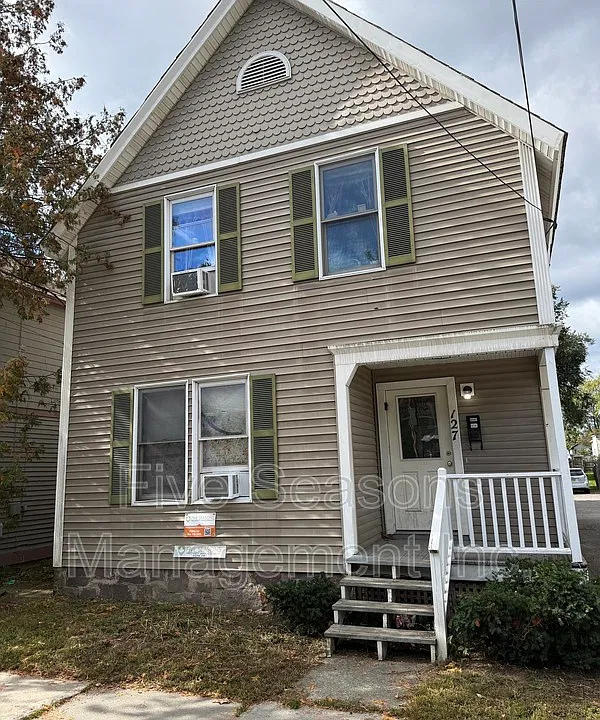 127 N Union St