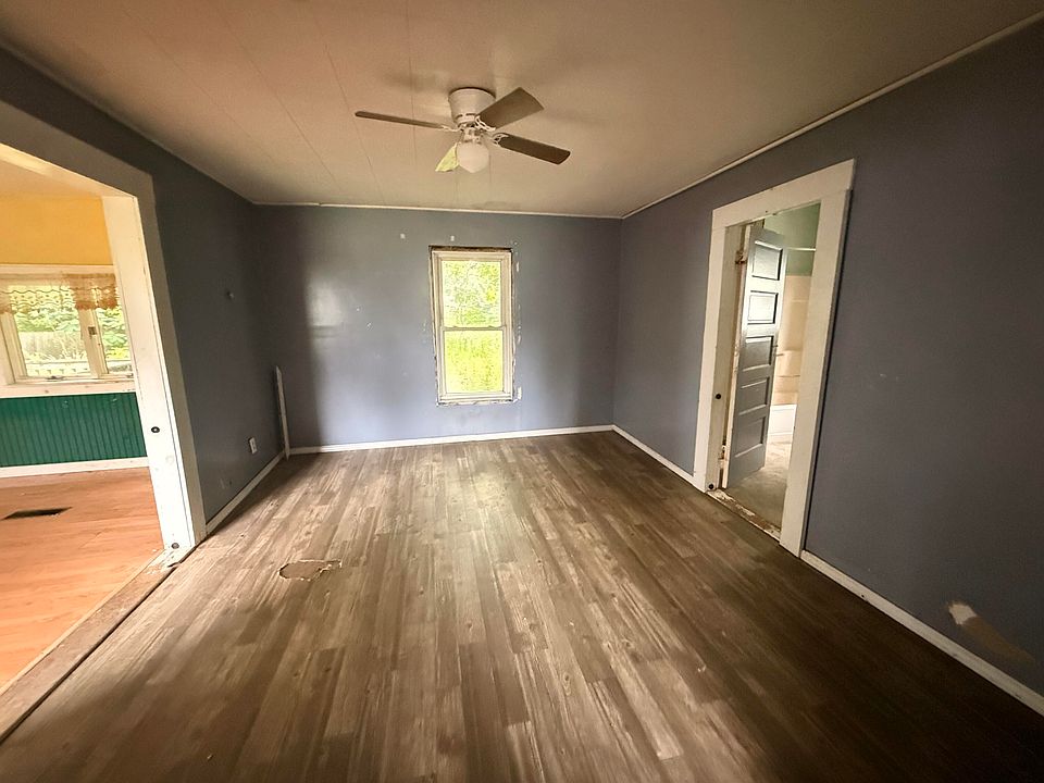 4th image of 19 Depot Street