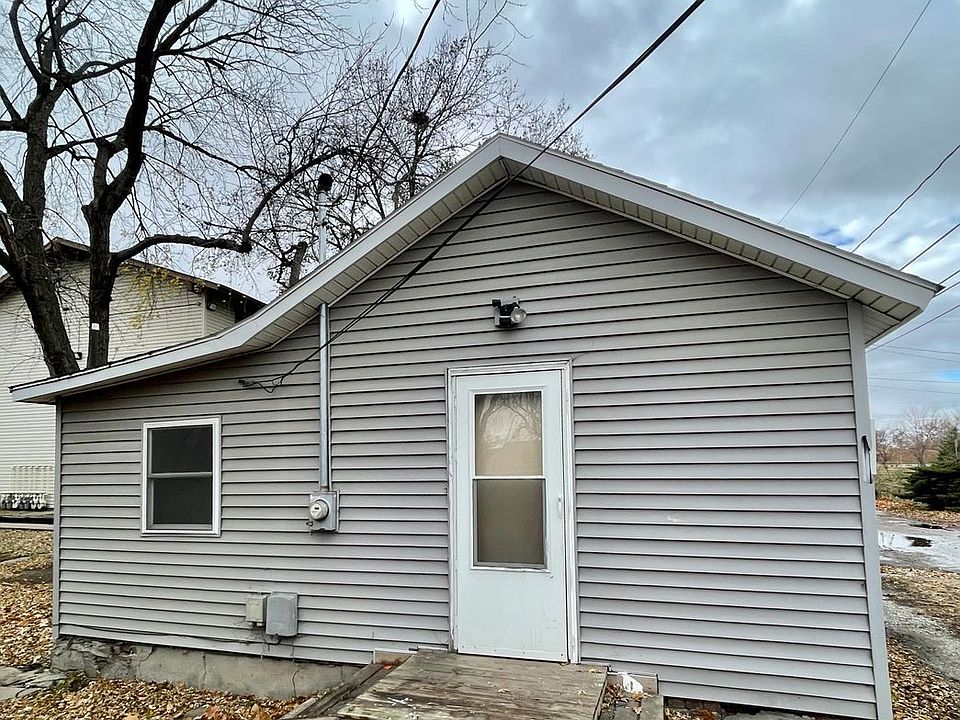 1st image of 2752 Avenue A