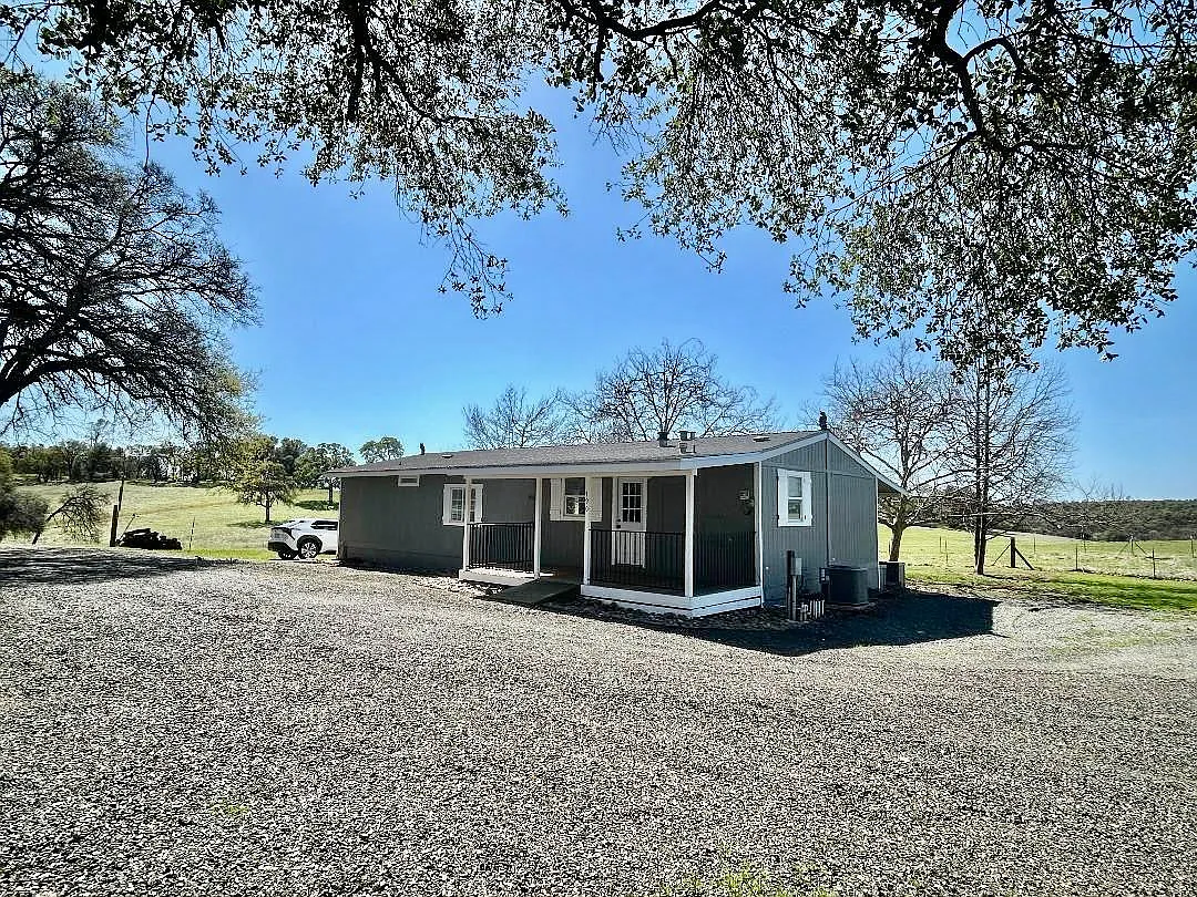 790 Los Verjeles Rd photo 1