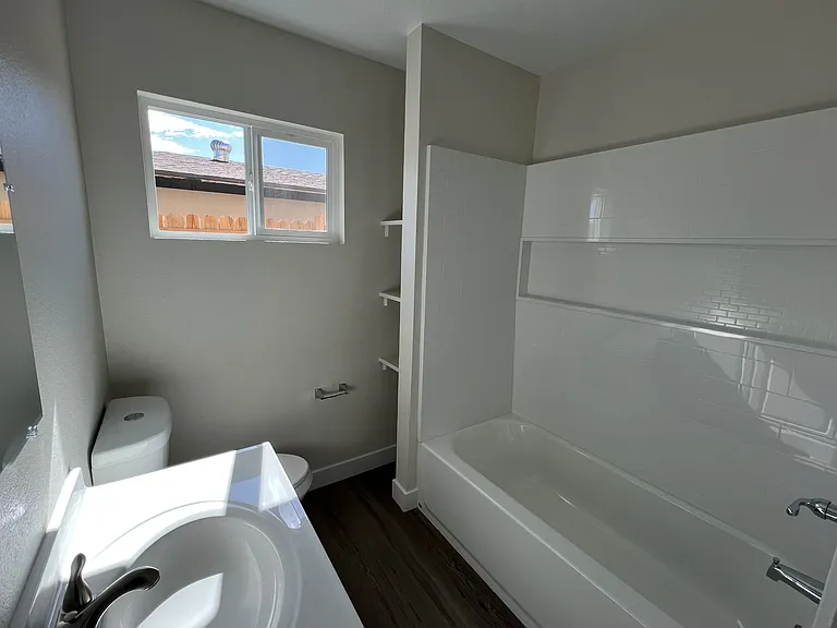 3608 W Bonanza Rd — Photo 28