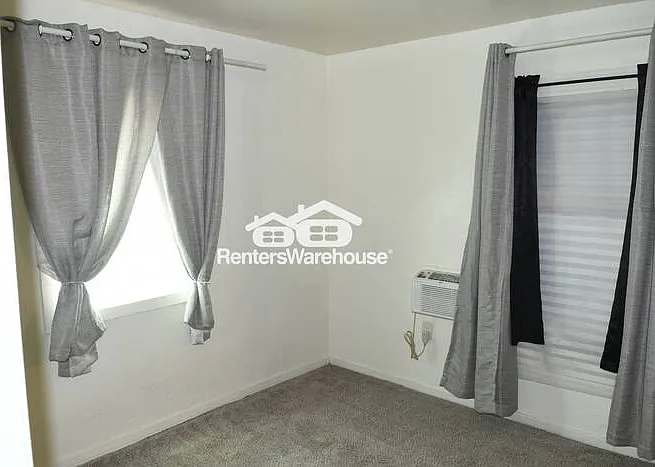 2532 E Adams St #8 — Photo 7