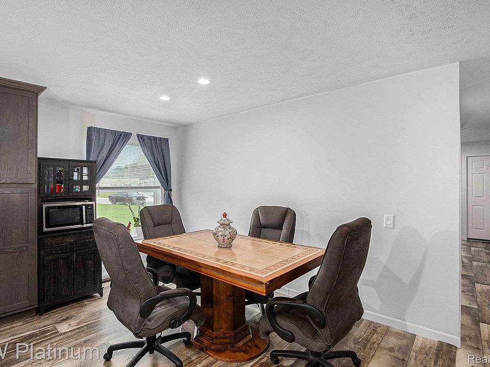 6154 Birch Creek Ct, photo 11