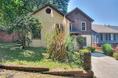 705 Beacon Hill Ln Photo 1