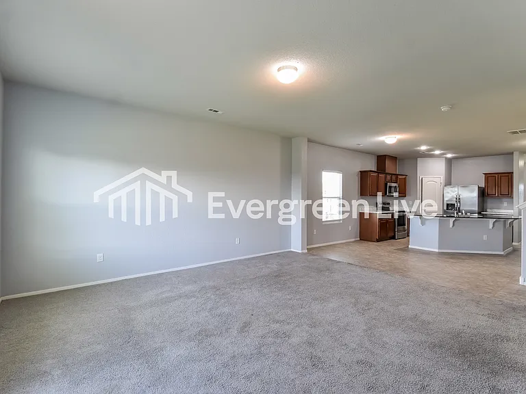 2833 Sebright Ave — Photo 7