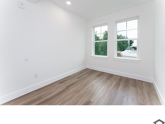 5th image of 2230 Nicholson St SE #8