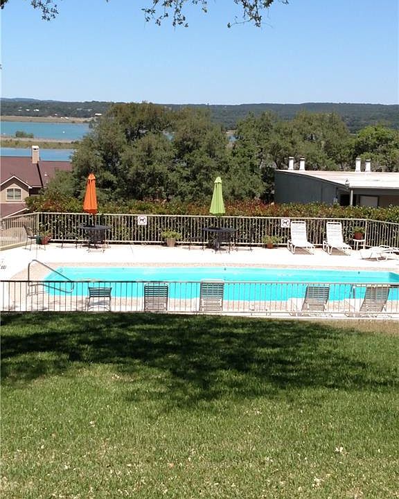 2nd image of 1559 Parkview Dr