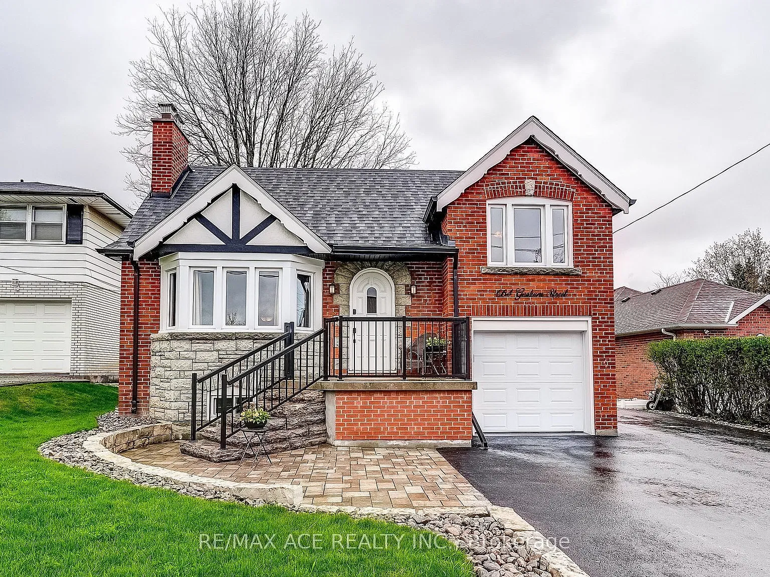 3 bed, $2,700 — Photo 1