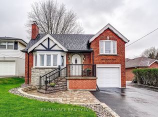 664 Gorham St, Newmarket, ON L3Y 1L4