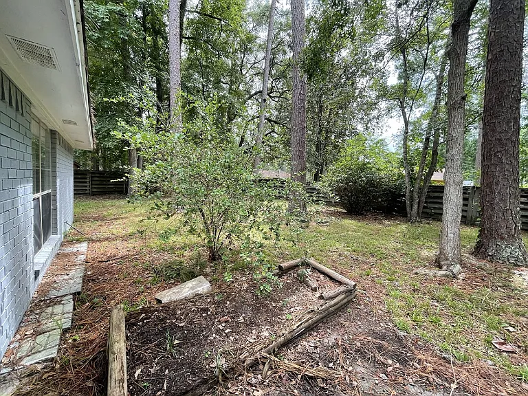 512 Creek View Dr — Photo 15