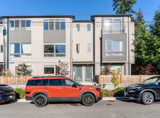 18010 7th Ave NE UNIT B, Seattle, WA 98155