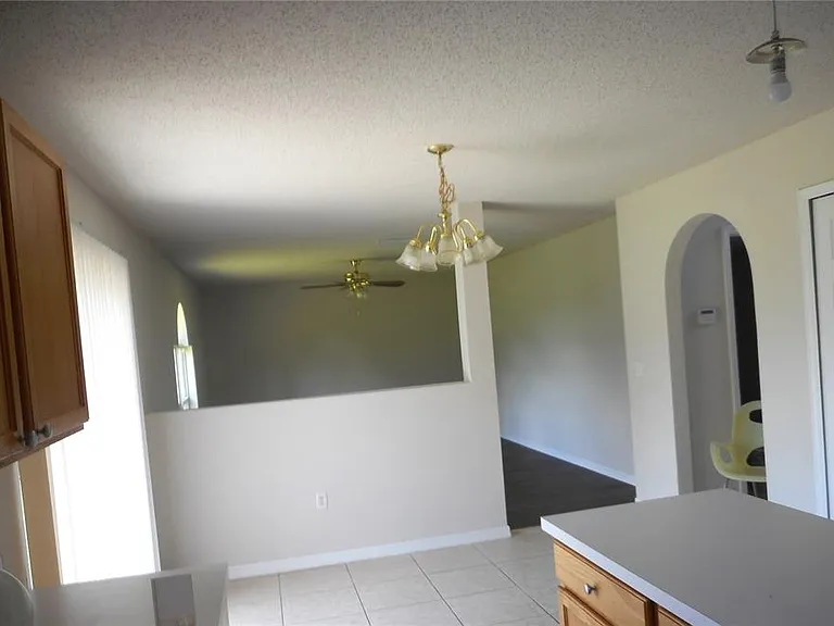 950 Derbyshire Dr — Photo 10