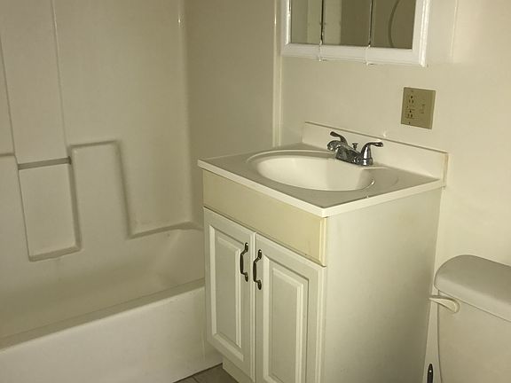 5th image of 516 Murphy Ave