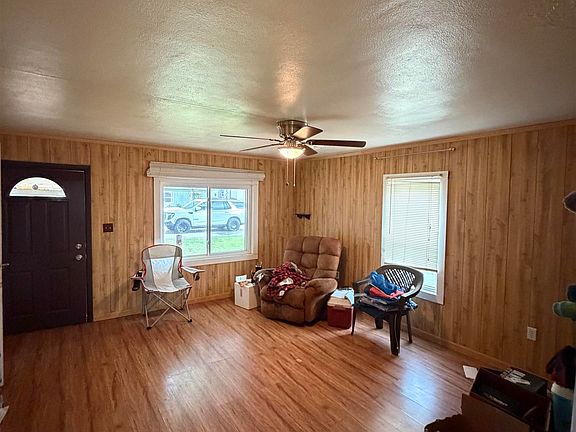 5th image of 457 E Galloway Ave