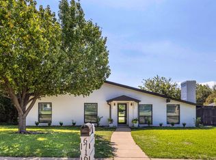 6716 Roundrock Rd, Dallas, TX 75248