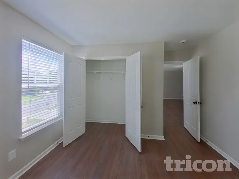 1522 Ladora Dr — Photo 15