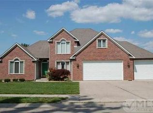 1223 Pembrooke Dr, Warrensburg, MO 64093