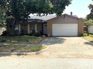 10234 Red Maple Dr, Dallas, TX 75249