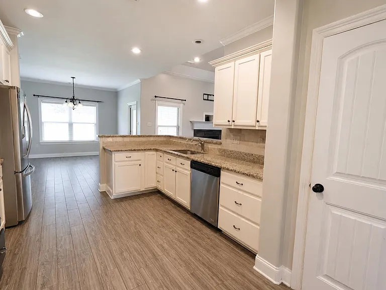 36 Littleton Way — Photo 10