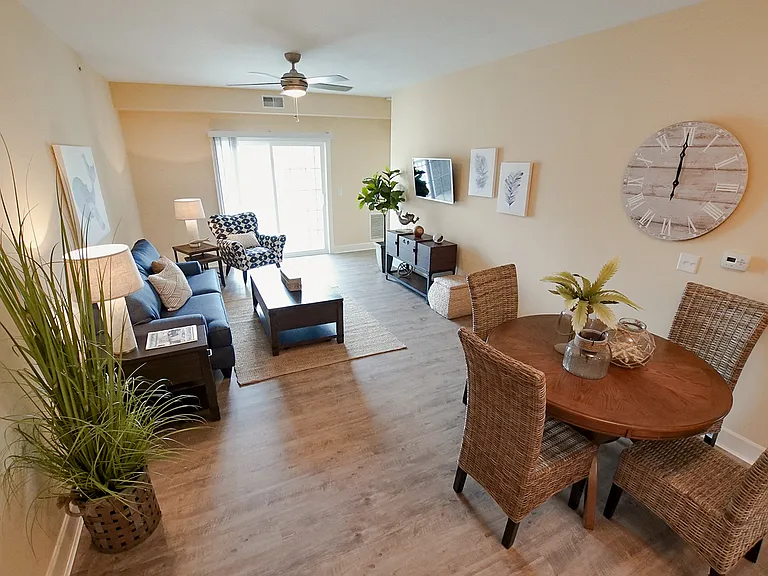 Dockside Village Apartments — Photo 65