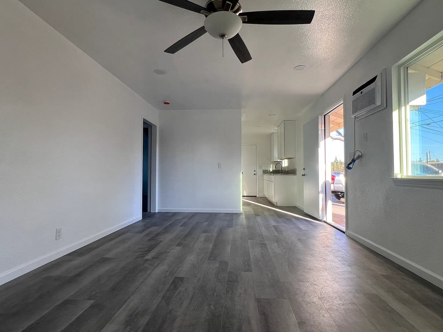 2 bed, 726 sqft, $1,775 — Photo 4