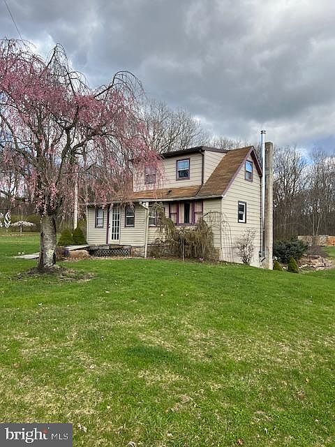 1st image of 37 Erhardt Rd