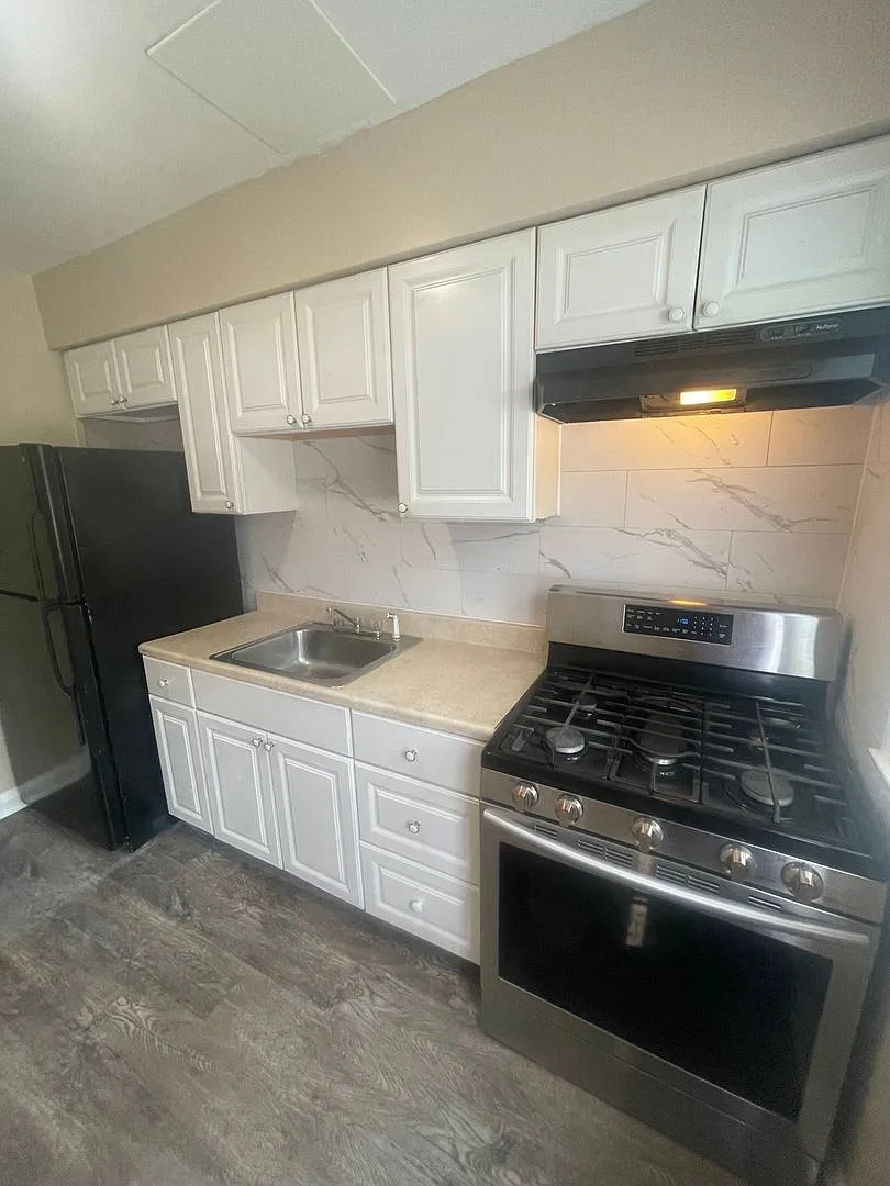 Charming 3BR House in Essex — Photo 3