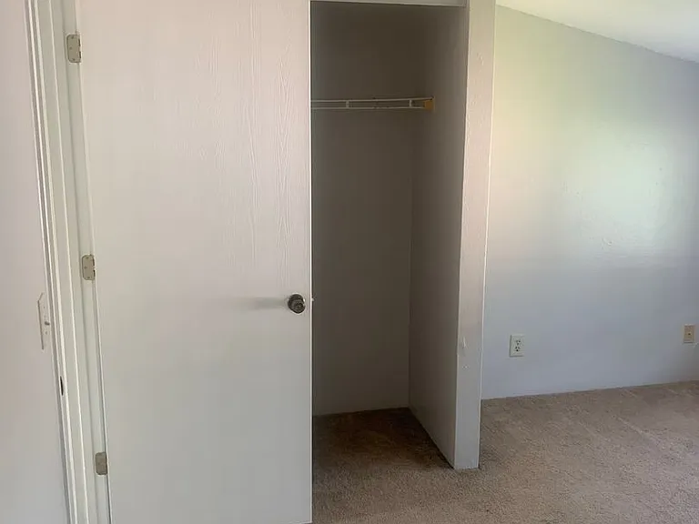 57 Village Ct #72 — Photo 19