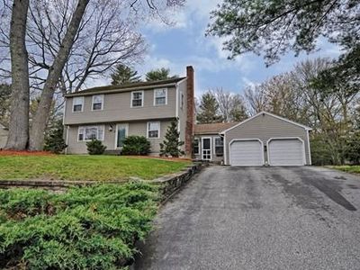 3 Fern Dr, Walpole, MA, 02081