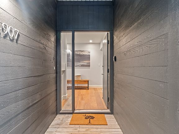 3rd image of 4907 Green Dolphin Way