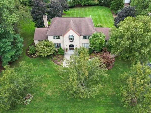 5 Quail Hollow Lane, West Nyack, NY 10994