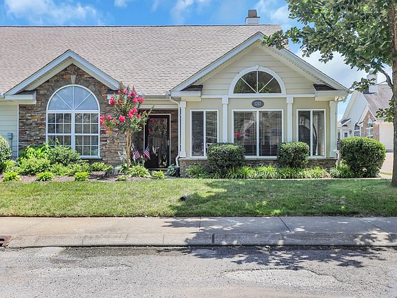 5th image of 825 Browns Ln #1203