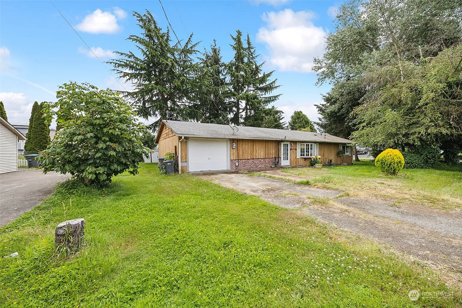 618 Celery Avenue photo 1