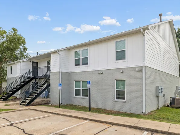 1120 W Cato Springs Rd, Fayetteville, AR 72701