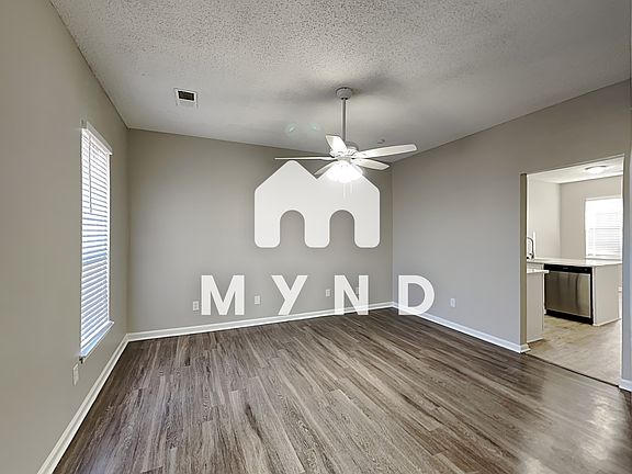 2nd image of 4583 Lindawood Ln