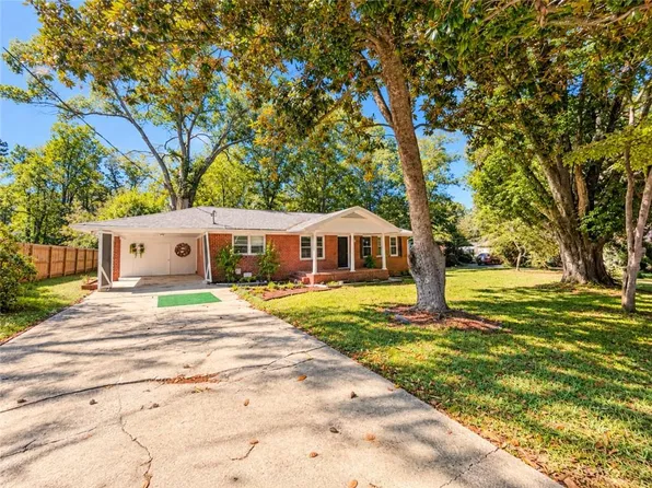 4449 Chamblee Tucker Rd, Tucker, GA 30084