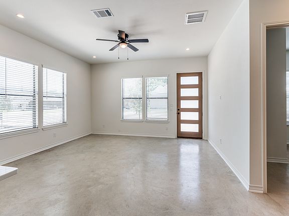 4th image of 146 Porter St #201
