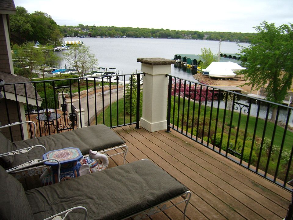 2nd image of 21957 Minnetonka Blvd APT 19