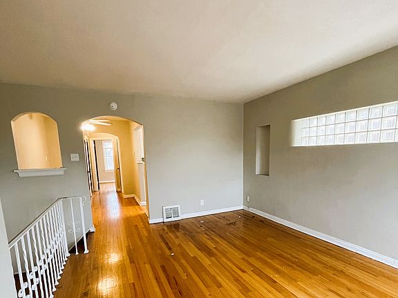 4th image of 4960-4962 Fyler Ave #4962-2F